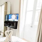 Backstage Boutique Music Themed Townhouse Estalagem *