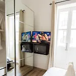 Backstage Boutique Music Themed Townhouse * Sliema