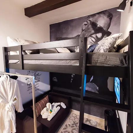 Gasthof Backstage Boutique Music Themed Townhouse