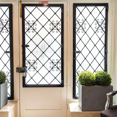 Backstage Boutique Music Themed Townhouse