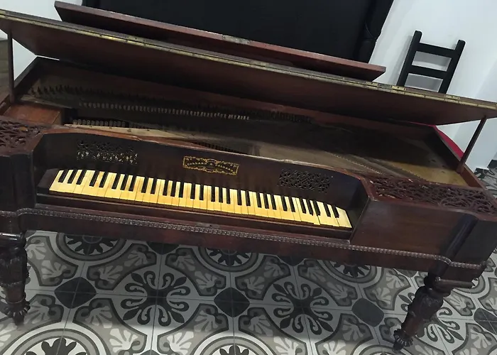 Backstage Boutique Music Themed Townhouse Locanda Sliema