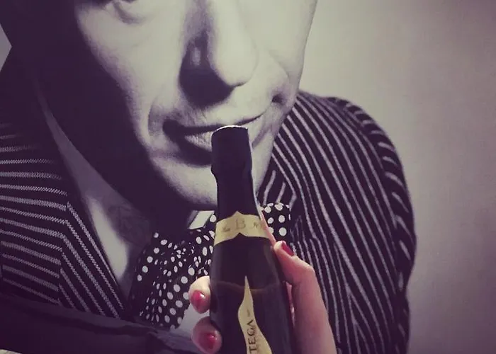 Backstage Boutique Music Themed Townhouse Gasthof *