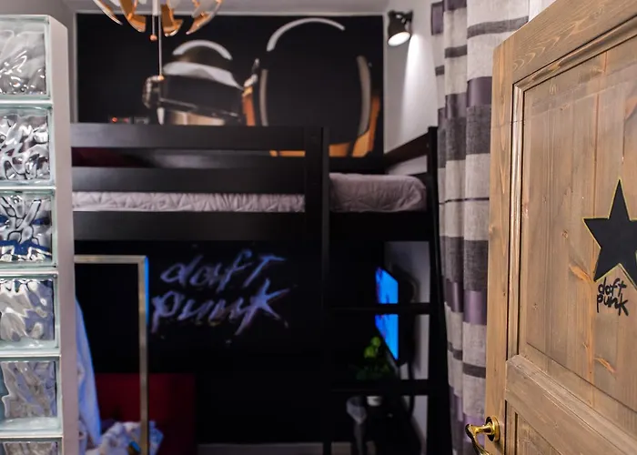 Gasthof Backstage Boutique Music Themed Townhouse *