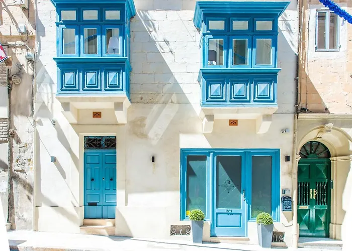 Backstage Boutique Music Themed Townhouse * Sliema